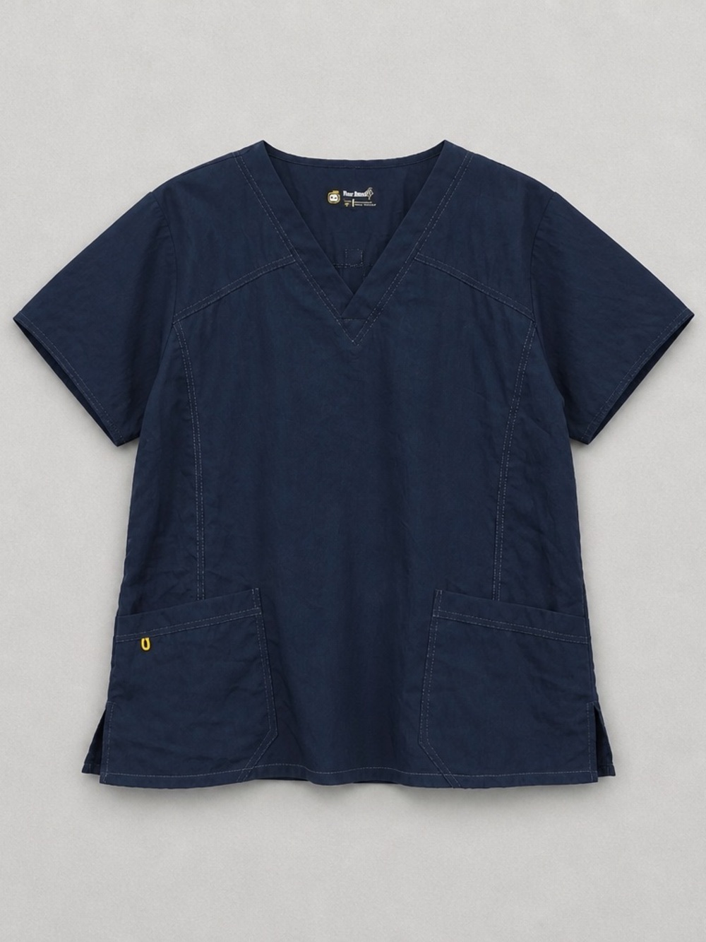 Women’s /Men’s  (Unisex) - Navy V-Neck Scrub Top with Patch Pockets